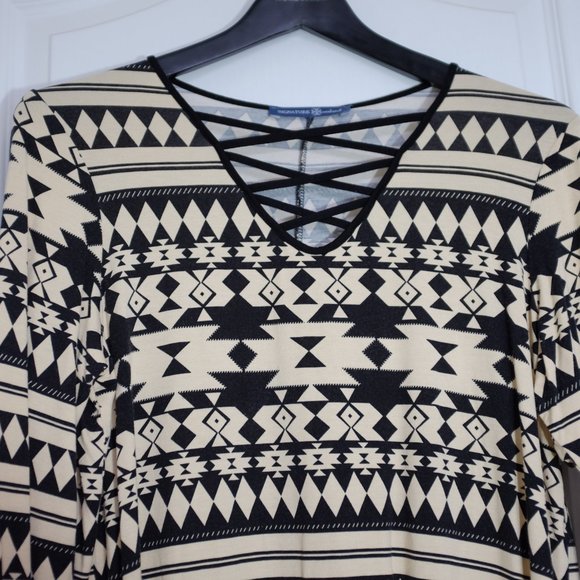 COPY - Signature weekend Aztec Print Tunic M - Picture 3 of 9